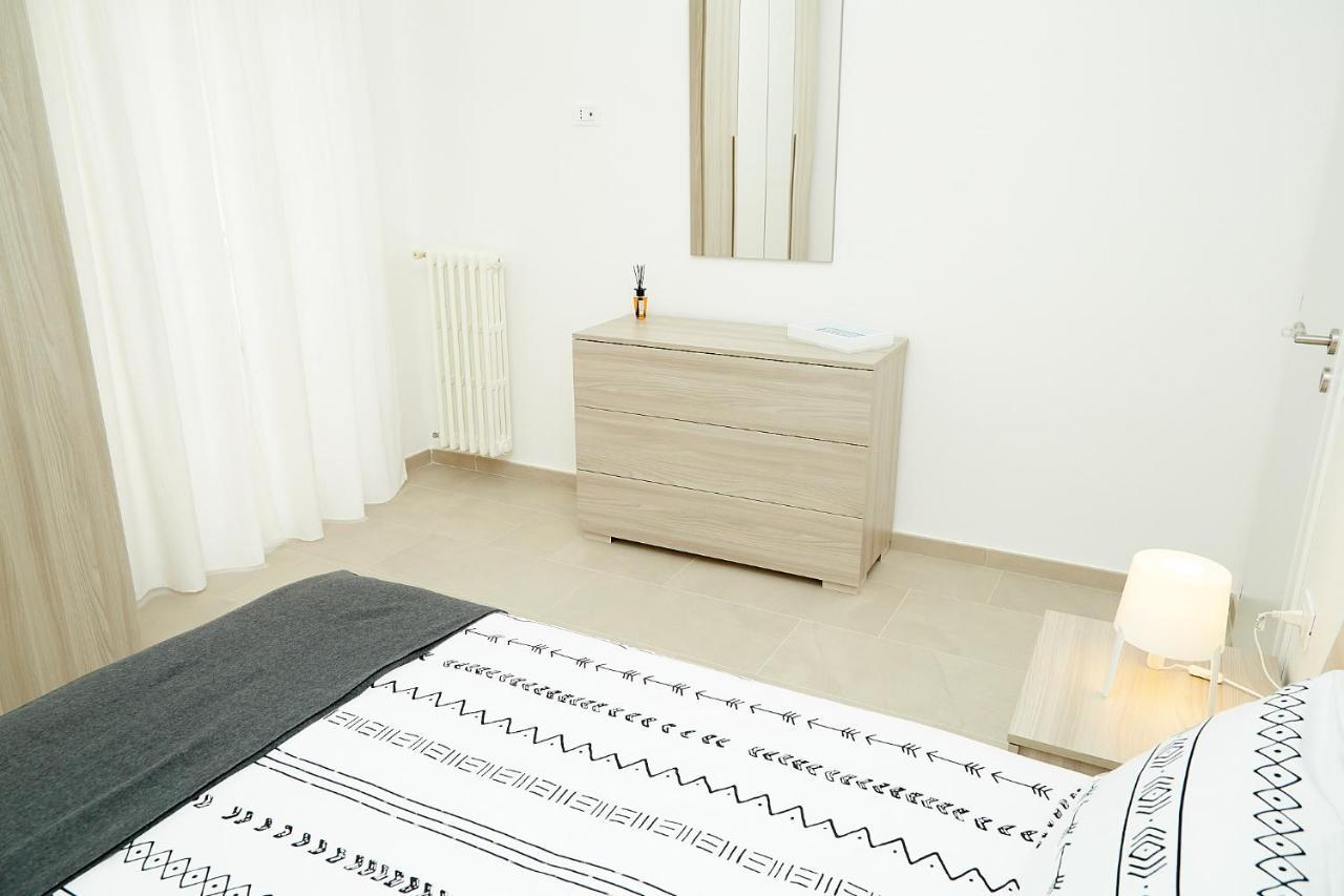 Scirocco Guest House Brindisi Exteriör bild
