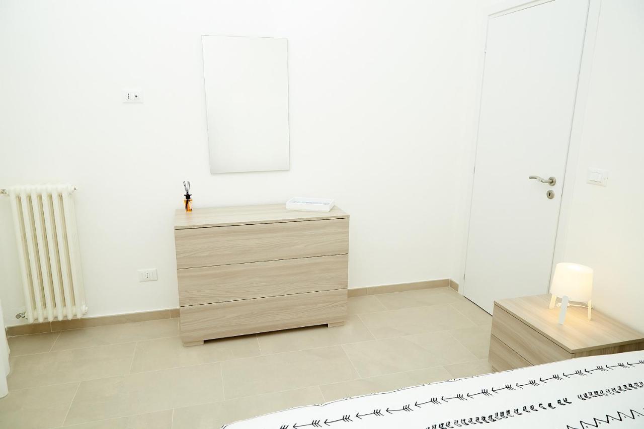 Scirocco Guest House Brindisi Exteriör bild